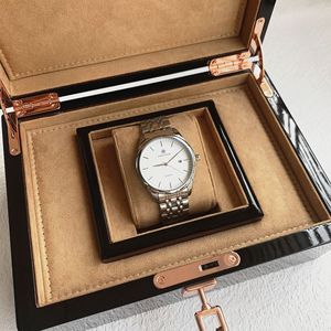 Reloj de cuarzo minimalista de acero inoxidable para hombre, con correa impermeable y función de calendario, ideal para negocios y ocio. - Product Image 5