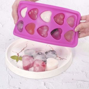 Moules en silicone en forme de cœur avec démoulage facile pour machine à crème glacée - Sans BPA, résistant à la chaleur, qualité alimentaire - Product Image 4