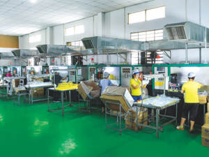 HGY150-V4 High-Efficiency 4-Station ISBM One-<b>step</b> Injection Stretch Blow Moulding <b>Machine</b> for Precision PET Containers 5 Year - Product Image 3