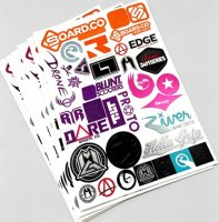 Autocollants promotionnels personnalisés avec logo d'entreprise, plusieurs designs, autocollants adhésifs privés, autocollants de dessins animés pas chers, pack d'autocollants découpés à la forme pour sacs OPP