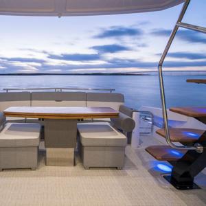 <span class=keywords><strong>Tapis</strong></span> et revêtement de sol en <span class=keywords><strong>vinyle</strong></span> tissé de qualité marine moderne - Imperméable, résistant aux UV et au sel pour bateaux et yachts - Product Image 1