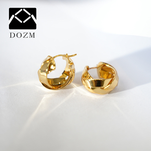 Pendientes Huggie de latón minimalistas, estilo <span class=keywords><strong>Vintage</strong></span> Unisex, chapados en oro y plata, joyería de aro pequeño liso para hombres y mujeres - Product Image 2