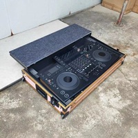 Personnalisez n'importe quel modèle de table de mixage Pioneer OPUS QUAD DDJ FLX6, 10, avec un coffret de transport en aluminium avec roulettes et poignée