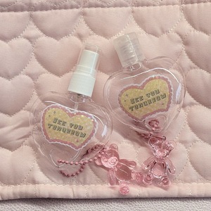 Flacon pulvérisateur PET transparent en forme <span class=keywords><strong>de</strong></span> cœur mignon <span class=keywords><strong>de</strong></span> 30 ml avec pendentif ours rose, porte-clés, flacon portable pour parfum, <span class=keywords><strong>alcool</strong></span> ou <span class=keywords><strong>d</strong></span>ésinfectant pour les mains - Product Image 4