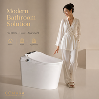 WC intelligent moderne en céramique monobloc allongé avec réservoir encastré, siège thermostatique, télécommande, évacuation en S et double chasse d'eau