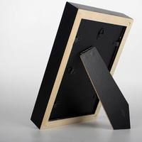 Cadre en bois de qualité supérieure avec support magnétique intégré de 35 points, protection UV noire, pour l'affichage de cartes à collectionner sur un mur ou une table