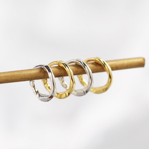 YHE0212 Nghĩa Ô Busheng 925 Sterling <span class=keywords><strong>Silver</strong></span> Earrings Bán Buôn Mạ Vàng Tối Giản Earrings Stud Cho Phụ Nữ 2020 Đồ Trang Sức - Product Image 2