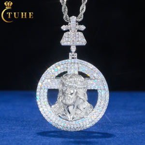 Colgante de Lujo Estilo Hip Hop con Cabeza de Jesús Crucificado y Diseño de Biblia, Plata 925, Moissanita VVS y Diamantes de Imitación - Product Image 1