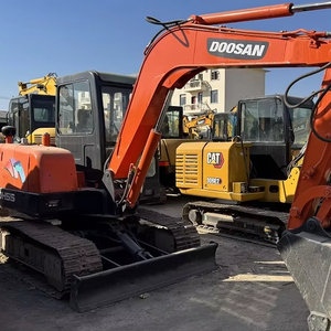 Doosan เครื่องขุดดินขนาดเล็ก Doosan DH55 5.5ตันเครื่องยนต์ Doosan DH60 6ตันรถขุดตีนตะขาบมือสองขนาดเล็กมีสินค้าในสต็อก - Product Image 1