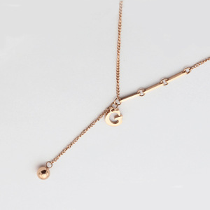 Rose Gold Letter Pendant Necklace Women's Clavicle Chain Everyday Wear Titanium Steel Alphabet Design - Product Image 4