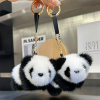 Porte-clés Panda Rouge en Fourrure de Vison – Éthique, Doux, Brillant, Adorable, 13CM, Cadeau Quatre Saisons