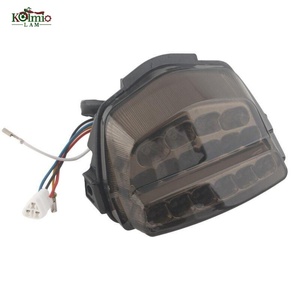 Ajuste de la luz trasera de la motocicleta Artudatech para <span class=keywords><strong>Honda</strong></span> 2008 2009 2010 2011 <span class=keywords><strong>2012</strong></span> CBR1000RR CBR <span class=keywords><strong>1000RR</strong></span> Accesorios - Product Image 2