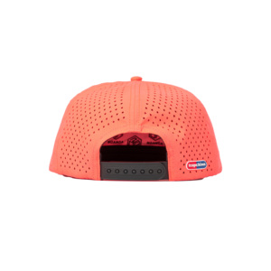 Gorra TCAP China personalizada de tela transpirable con parche de goma, perfil bajo, 5 paneles, visera plana, sin estructura y con cuerda. - Product Image 3