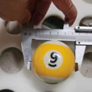 Bille de billard en résine de 4,9 pouces pour jeu de billard - Product Image 3