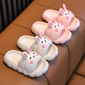 Pantoufles légères en PVC de lapin de dessin animé pour enfants Parents intérieur extérieur semelle souple antidérapante pour la maison hôtel pour l'été hiver - Product Image 2