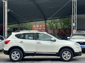 Autos Usados en Venta, Nissan Qashqai 2013, 2.0L Gasolina, SUV, Bajo Precio, CVT, 2WD, Vehículo de Exportación - Product Image 2