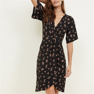 Manga corta paso dobladillo cintura elástica negro Floral suave nudo <span class=keywords><strong>en</strong></span> la parte delantera de - Product Image 1