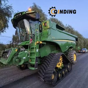 Nouveau châssis à roues à chenilles triangulaires semi-soutenu en caoutchouc et acier pour John - Product Image 1