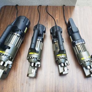 <span class=keywords><strong>Cintreuse</strong></span> <span class=keywords><strong>manuelle</strong></span> pour barres d'armature 16-25 mm avec poignée ergonomique et roulement de moteur à haute efficacité - Product Image 2