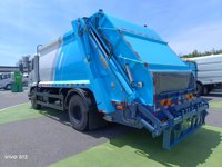 Camion à ordures compacteur diesel à boîte de vitesses manuelle 4x2 de marque renommée avec une masse totale autorisée de 11900 kg pour la collecte des déchets