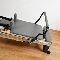 Lit de Pilates en aluminium robuste et durable pour la flexibilité, l'étirement, la récupération posturale, le remodelage corporel et l'entraînement du tronc, idéal pour la maison et le studio