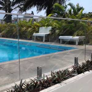 <span class=keywords><strong>Garde</strong></span>-<span class=keywords><strong>corps</strong></span> moderne en WPC pour hôtel, balcon, <span class=keywords><strong>terrasse</strong></span>, <span class=keywords><strong>terrasse</strong></span> en bois et plastique composite avec conception de mains courantes - Product Image 2