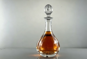 <span class=keywords><strong>Carafe</strong></span> à <span class=keywords><strong>eau</strong></span> en <span class=keywords><strong>cristal</strong></span> transparente moderne de forme ronde élégante de 880 ml avec bouchon, bouteille en verre personnalisée pour la décoration de la maison - Product Image 2
