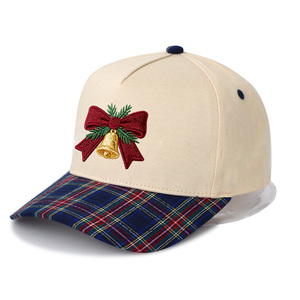 Cappellino da Baseball Ricamato con Campanelle Natalizie, Cappello Sportivo Festivo con OED/ODM - Product Image 1