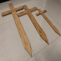 Croix moderne de luxe en bambou pour fleurs funéraires