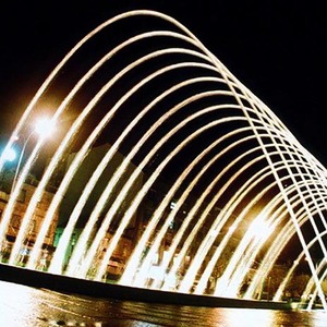 Quảng Châu Đài Phun Nước Nhà Sản Xuất Musical Dancing Water Tính Năng LED Nhảy Jet Laminar Vòi Phun - Product Image 5