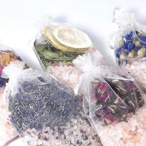Sachets de sel de bain himalayen aux herbes, <span class=keywords><strong>vanille</strong></span> ou fleurs fraîches, marque OEM, 30g * 50 sachets - Product Image 1