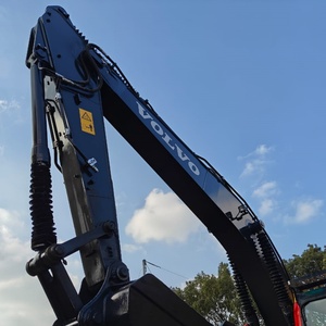 รถขุดตีนตะขาบ Volvo EC210BLc มือสอง สภาพดีเยี่ยม ทนทาน เหมาะสำหรับงานก่อสร้างถนน - Product Image 6