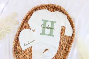 Kaiyue Baby Monogrammed <span class=keywords><strong>neonato</strong></span> vestito personalizzato Design personalizzato per tornare a casa regalo di cotone <span class=keywords><strong>Set</strong></span> di vestiti per neonati - Product Image 2