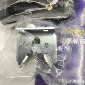 ชุดล็อกประตู313GC 312GC E320GC สำหรับล็อคประตูด้านขวาและซ้ายประกอบ330GC 320GC - Product Image 2