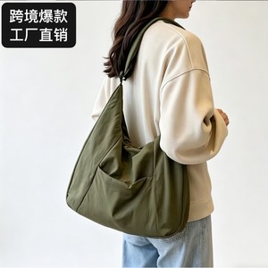 Sac bandoulière pour femme, nouveau style automne/hiver 2025, grande capacité, rembourré en coton, simple, élégant, sac fourre-tout polyvalent - Product Image 5