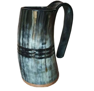 Tasse médiévale sur mesure avec corne à boire avec poignée Viking Ale chope à corne à boire pour bière hydromel - Product Image 1