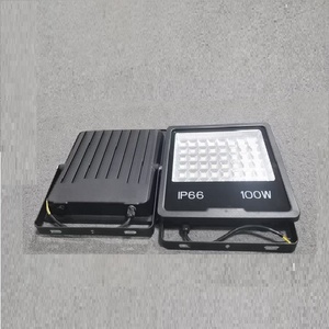 Projecteur LED solaire 50W IP65 avec corps en aluminium, batterie et télécommande pour montage mural/poteau - Product Image 5