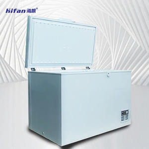 El supermercado utiliza congeladores comerciales de gran capacidad con apertura superior y equipos de refrigeración horizontal. - Product Image 1