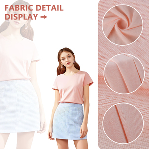 Tissu jersey simple en polyviscose 32S, largeur 170 cm, 140 g/m², léger et soyeux, pour t-shirts, sous-vêtements et vêtements. - Product Image 3