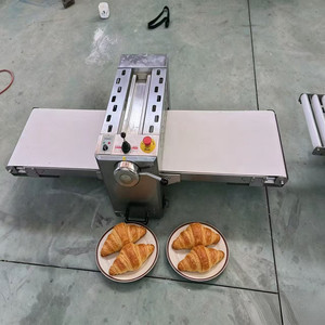 Machine à pétrir et à étaler la pâte à pain électrique professionnelle réversible, équipement de boulangerie d'<span class=keywords><strong>occasion</strong></span> pour la fabrication de laminés/laminoirs - Product Image 1