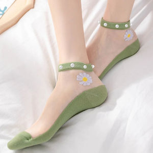 Lot de chaussettes de yoga en gros respirantes et fines pour femmes et jeunes filles, style floral, en dentelle, courtes, antidérapantes, pour l'été - Product Image 6