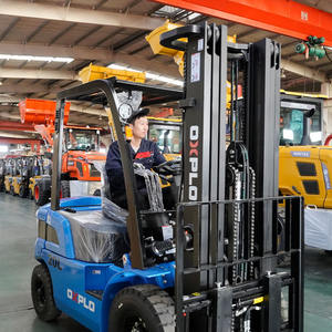 Дизельный вилочный погрузчик 2 тонны, высота подъема 3 метра, 3-секционная мачта свободного подъема, прочная конструкция для пересеченной местности и фермерских работ - Product Image 4