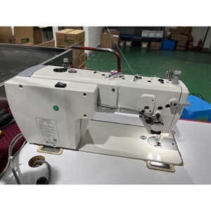 Machine à coudre industrielle à point noué à lit plat, à commande numérique, à trois moteurs pas à pas, étanche à l'huile, modèle BT-699-D4 - Product Image 3