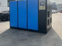 Compresseur d'air à vis rotatif, compresseur industriel stationnaire à compression en deux étapes pour une exploitation continue 24h/24 et 7j/7, 20-30 bars