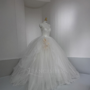 Robe de mariée de luxe en tulle Nt127, robe de bal romantique de princesse avec bretelles spaghetti et taille fleurie Jancember - Product Image 5