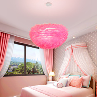 Lustre en plumes d'inspiration nordique pour chambres à coucher Design créatif Simple Chambre de princesse romantique chaleureuse Célébrité en ligne Taille moyenne