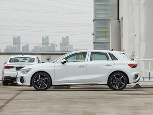 Audi <span class=keywords><strong>A3</strong></span> Sportback 35TFSI de <span class=keywords><strong>Segunda</strong></span> <span class=keywords><strong>Mano</strong></span>, 2022 2023 2024, Modelo Fashion Sport 1.4T Turbo, Bajo Kilometraje, Sedán Compacto de Lujo, Venta al Por Mayor para Exportación - Product Image 3