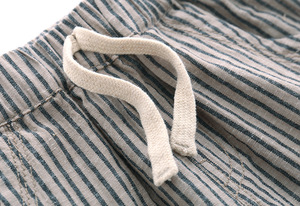Shorts chino décontractés à carreaux pour garçons, style harem, vêtements de plage pour enfants, parmi les dix produits les plus vendus en Chine - Product Image 4