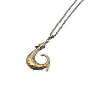 Collar con Colgante Modelo Lámpara de Aladino, Chapado en Oro, Acero Inoxidable, Unisex, Joyería de Inspiración Cinematográfica - Product Image 5