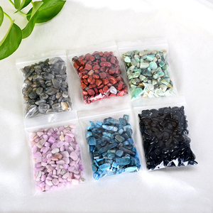 Vente en gros de pierres de guérison en cristal naturel écologiques de haute qualité, graviers ronds multicolores en sac - Product Image 2